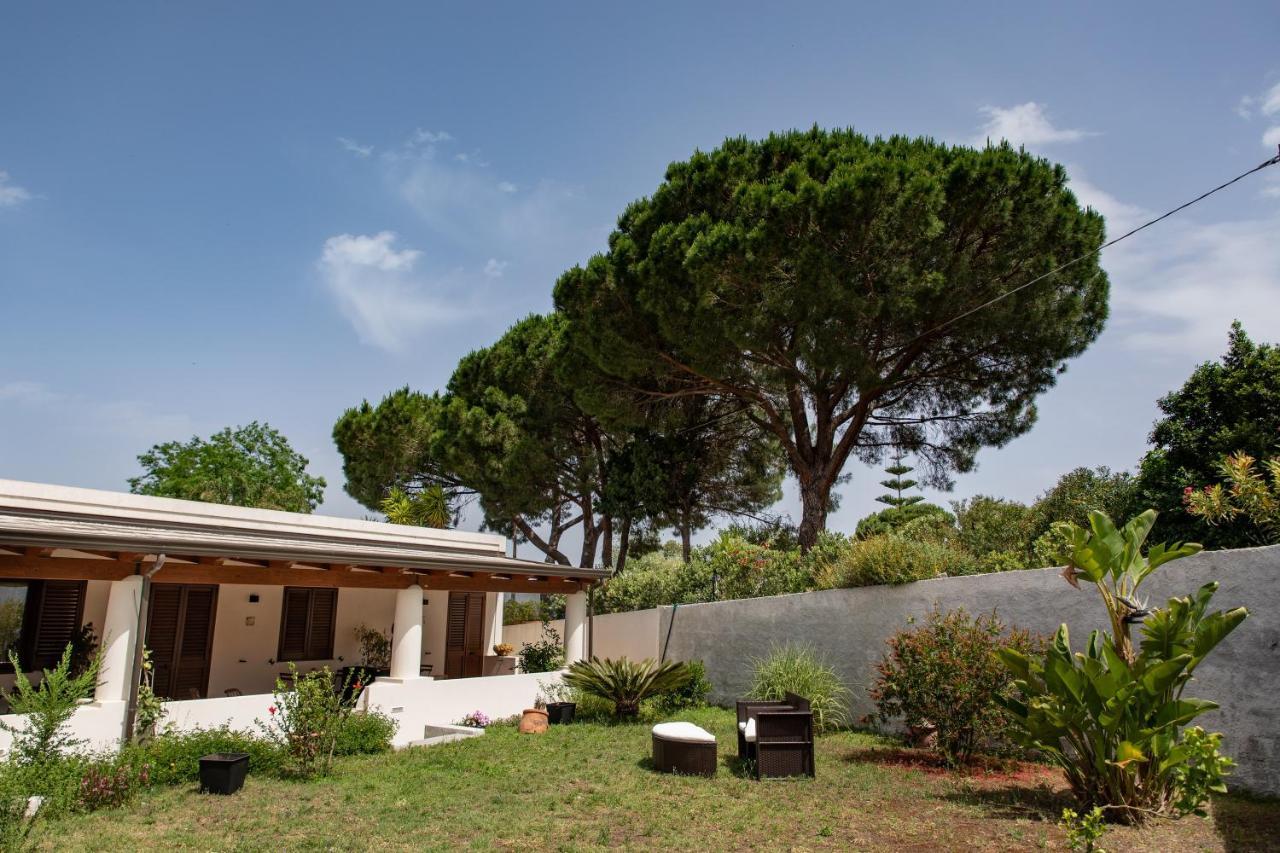 Maria Tindara "La Locanda" Vulcano  Exterior foto
